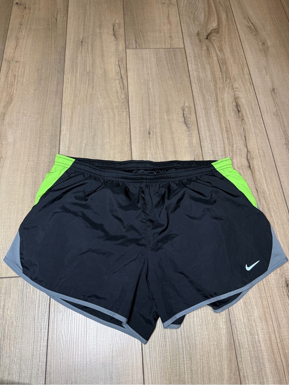 Nike Dri - FIT XL Black Neon Green Running Shorts Y2K Colorblock